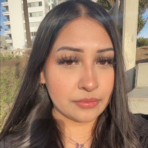 Meet your Posher, Alondra